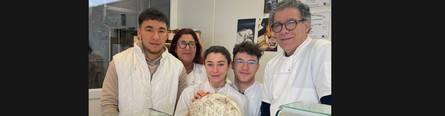 Photo de personnes soudés